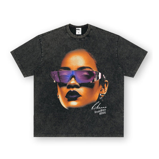 Rihanna Big Face Vintage Style Tee